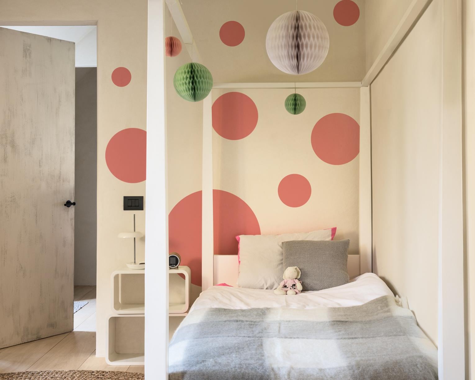 Article Page - Four creative ways to use circles in the kids bedroom